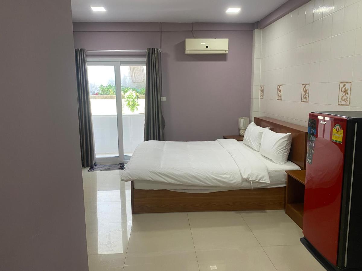 Hug Me Guesthouse Паттая Екстер'єр фото